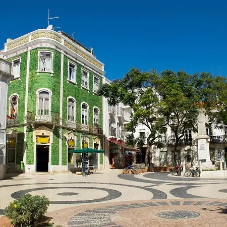 Panoramic Ocean View-steps To Historic Centre And Apartamento